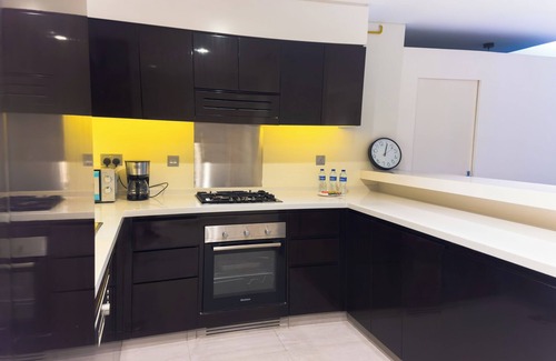 Downtown Dubai Apartment | Stylish 2BR in Business bay- 1004