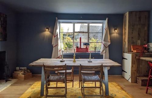 Temple Guiting House | Stylish 3 bed Cotswold cottage with stunning views