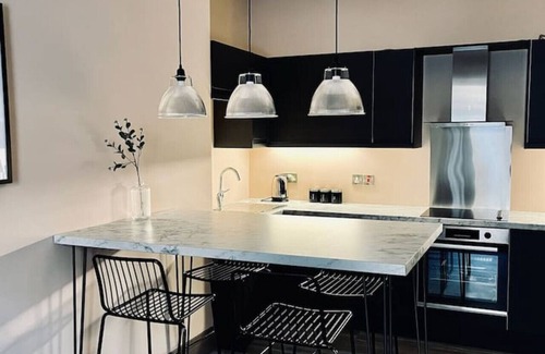Galashiels Apartment | Stylish, 3 bedroom Galashiels apartment