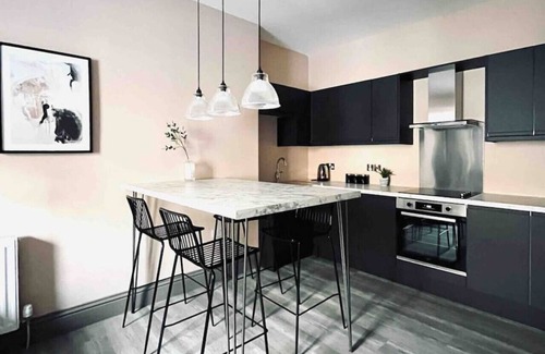 Galashiels Apartment | Stylish, 3 bedroom Galashiels apartment