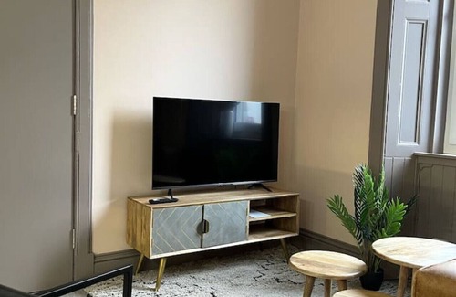 Galashiels Apartment | Stylish, 3 bedroom Galashiels apartment