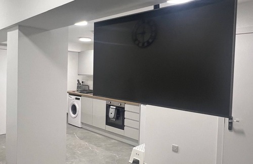 Fortune Green Apartment | Stylish 3BR Appartment - West Hampstead - Sleeps up to 8 - NearTube -