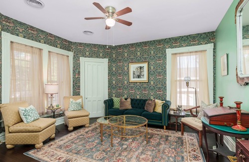 Stillwater Apartment | Stylish 3BR Apt | River Views Screen Porch Firepit