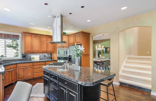 Northwest Portland House | Stylish 3BR Portland Retreat｜Pet-Friendly｜Large Patio & Green Backyard #41532