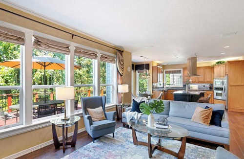 Northwest Portland House | Stylish 3BR Portland Retreat｜Pet-Friendly｜Large Patio & Green Backyard #41532