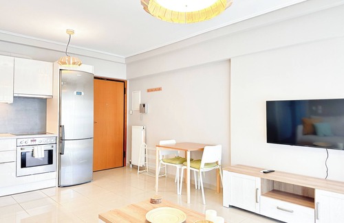 Alimos Apartment | Stylish Alimos Retreat w/Large Balcony