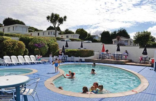 Fishguard House | Stylish and spacious 10ft-wide caravan with one double and one twin.