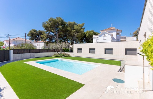 Sitges Apartment | Stylish Apartment Vinyet