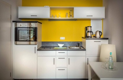 Fleischervorstadt Apartment | Stylish apartment with kitchen & parking space included - Business Apartment 1