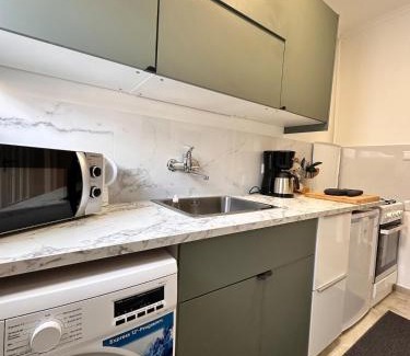 Neukoelln Apartment | Stylish Apt in Neukölln kiez Privat Parkplatz