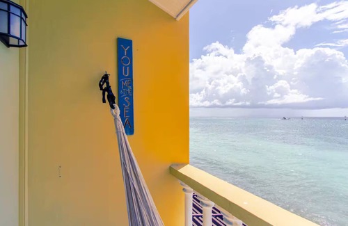 Savaneta Ski Chalet | Stylish Aruba Beach Chalet w stunning ocean view