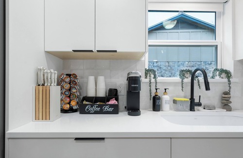 Gracywoods House | Stylish Austin Escape – 4BR, 2BA, Minutes from Domain & Q2 Stadium