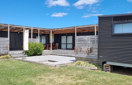 Mangakino Cabin | STYLISH CABIN LIVING WITH HUGE DECKING