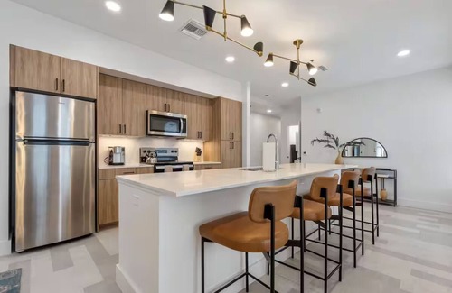 Main - Military Plaza Hotel | Stylish Downtown Escape Just Steps from River Walk – Prime Location & Comfort