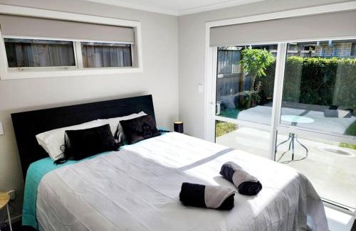 Hamilton House | Stylish Fresh Haven for up to 8 guests