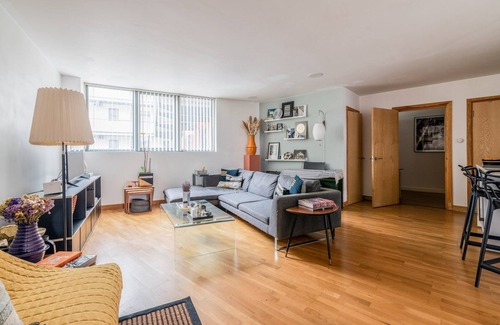Stratford Apartment | Stylish Hackney Wick Home