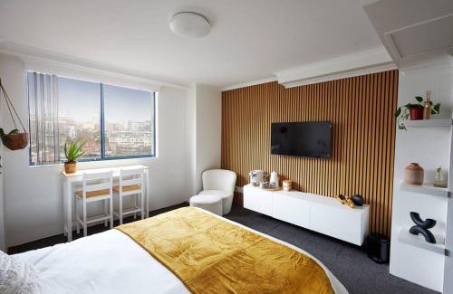 Haymarket Apartment | Stylish High-Rise Studio in Heart of Sydney