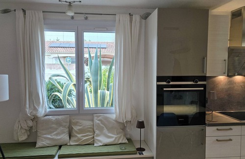 Portiragnes House | Stylish house with medit. Garden, AC, barbecue, private + heated. Pool and W-Box