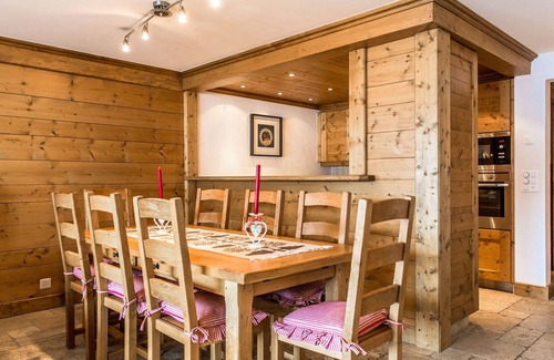 Verbier Apartment | Stylish luxury apartment with stunning south-facing views, garden & balcony