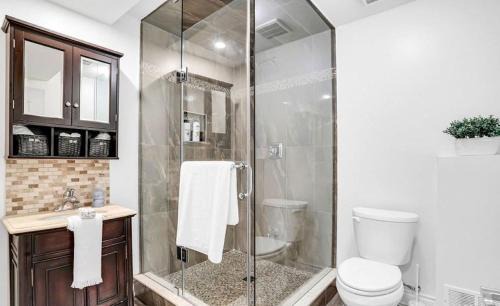 Brampton Apartment | Stylish Modern 2-bedroom Basement Suite