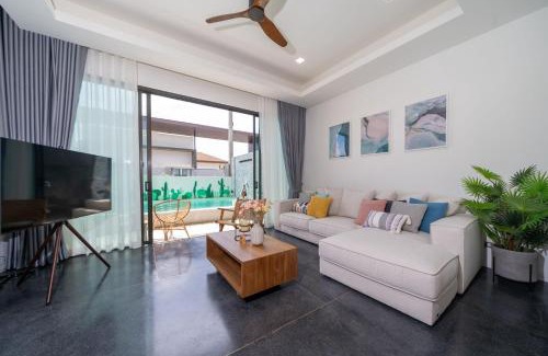 Chalong Villa | Stylish Pool Villa in Chalong-Phuket-2 Bedroom