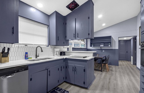 Willow Meadows/Willowbend Area House | Stylish Renovated Retreat nr NRG, MedCtr, Downtown