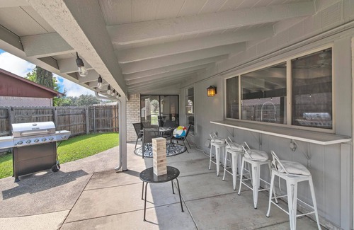 Northeast Carrollton House | Stylish Retreat, Large Pool! Pet/Family Friendly