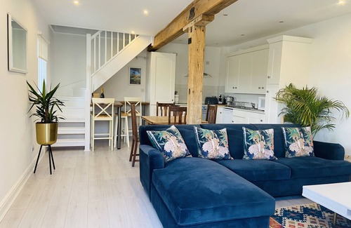 Monmouth Cottage | Stylish & Rural Country Cottage