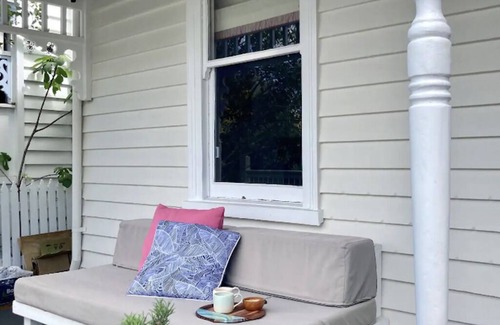 Abbotsford House | Stylish Sanctuary in Melbourne's Coolest Suburb