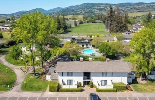 Napa Apartment | Stylish Silverado Condo Retreat in Napa