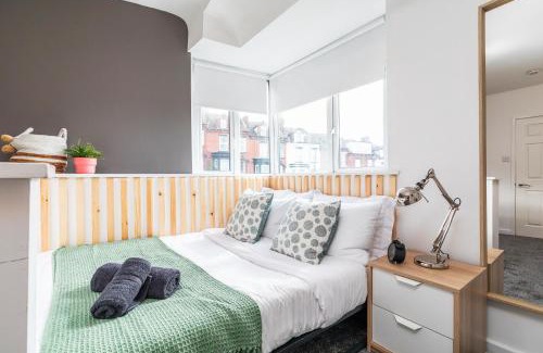 Leeds Apartment | Stylish Studio Apt in Leeds