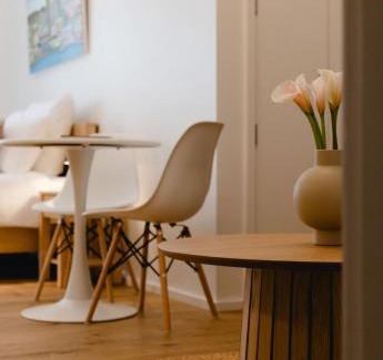 Te Aro Apartment | Stylish Studio Hideaway, Quiet Inner-City Location
