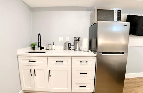 Arlington Apartment | Stylish Studio - ✓Sanitized ✓Private ✓Spotless