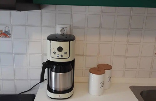 Corfu Town Apartment | Stylish tennis view apt 3 min to town/sea