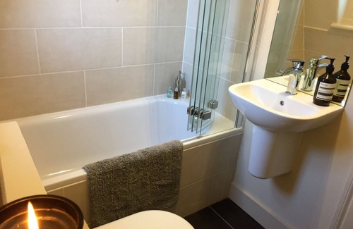 West Hampstead Apartment | Stylish top floor 1 bed flat in West Hampstead