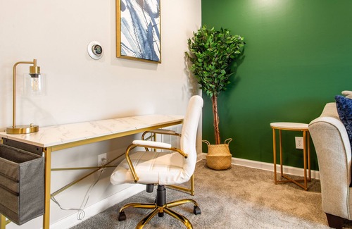 Towson House | Stylish Townhome in Towson