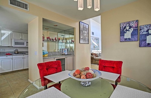 Cathedral City Resort | Stylish upstairs villa overlooking the pool