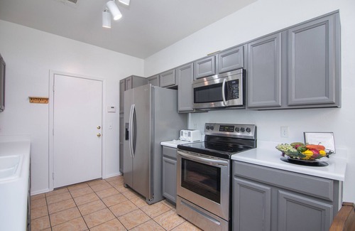 Laveen Village House | Stylish Vacation Home Phoenix - Low Rates NOW!