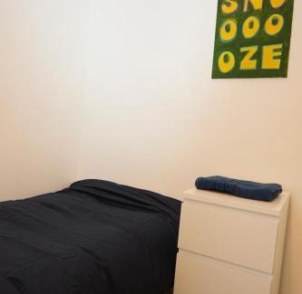 Brent Villa | Stylish Wembley Home with Hot Tub, Parking & Garden