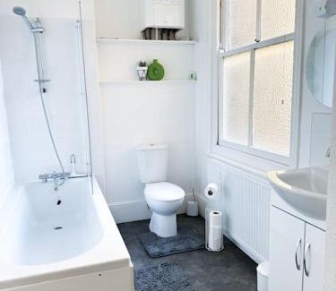 Margate Apartment | Stylish Westbrook Apartment