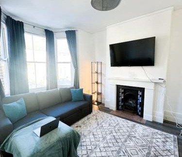 Margate Apartment | Stylish Westbrook Apartment