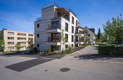 Wiedikon Apartment | Stylish Wiedikon Studio w/Storage Room & W/D, nr Market, by Blueground