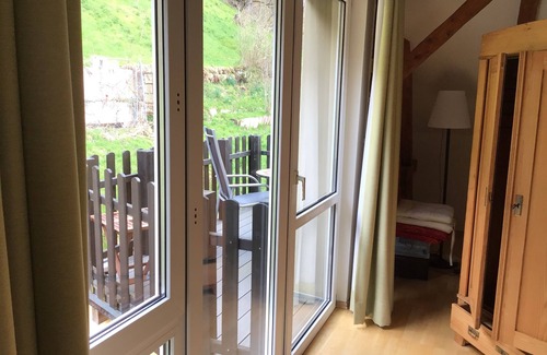 Bad Schandau Apartment | Stylishly furnished apartment in Rathmannsdorf in the Zauketal, allergy sufferers