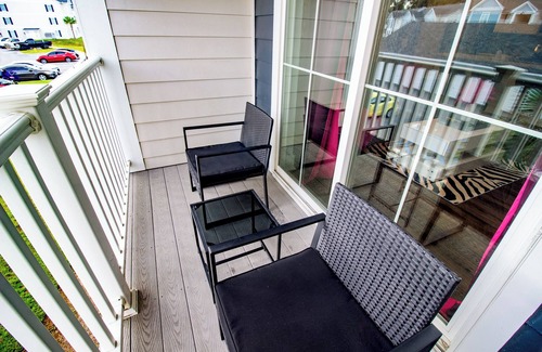 Port Wentworth Apartment | Stylist 2-bedroom apartment with AC, fitness room in awesome Port Wentworth
