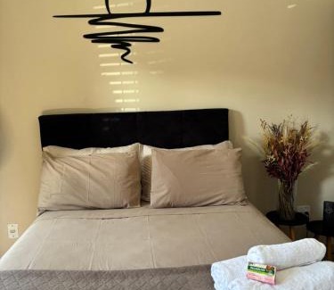 Verolme House | Suíte 101- Espaço Praia Aptos