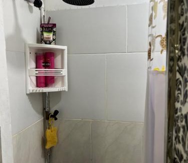 Umarizal Apartment | Suíte com cozinha em área nobre