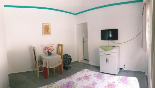 Parque Burle House | Suíte com cozinha no quintal da casa