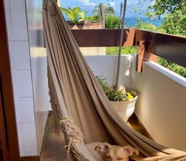 Rio Vermelho House | Suíte em apto compartilhado