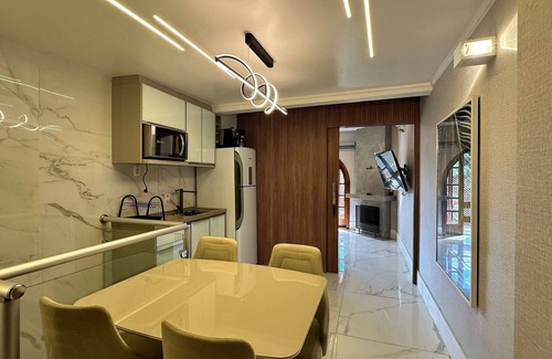 Vila Poran Apartment | Suíte Luxo no Hotel Quatre Saisons