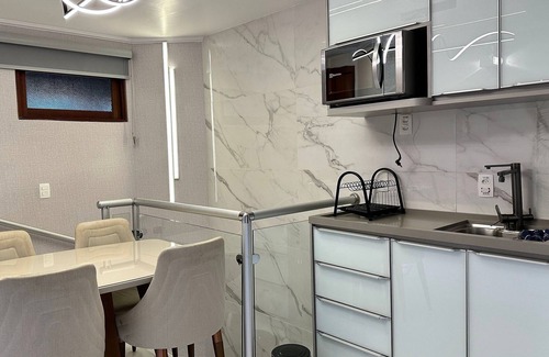 Vila Poran Apartment | Suíte Luxo no Hotel Quatre Saisons